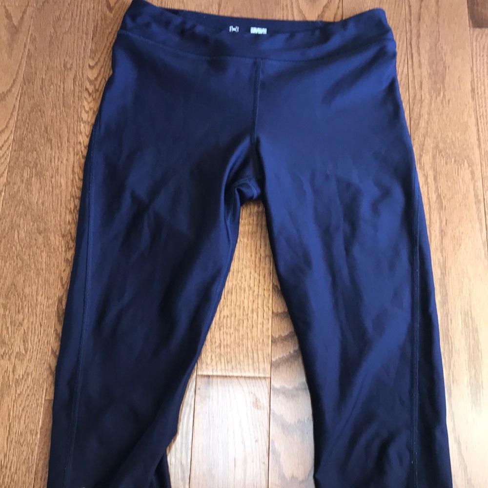 Navy Blue Capris Workout Pants.